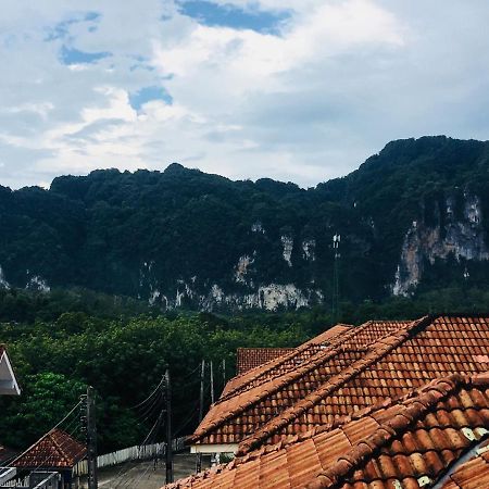 Green Leaf Guesthouse Krabi town Esterno foto