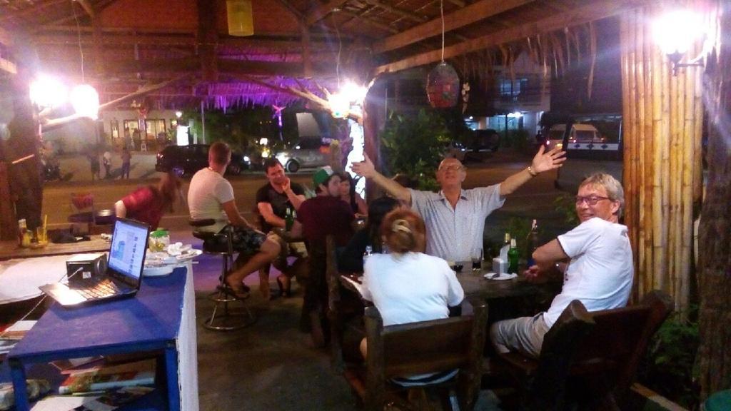 Green Leaf Guesthouse Krabi town Esterno foto