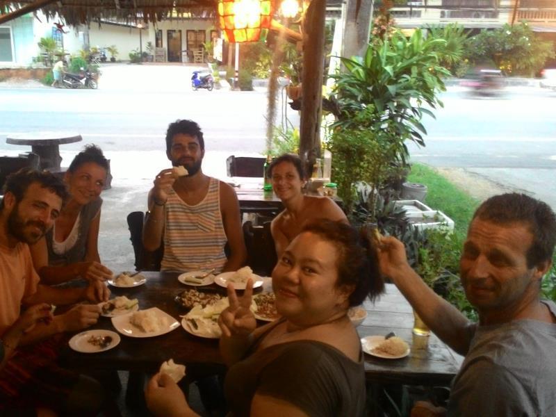 Green Leaf Guesthouse Krabi town Esterno foto