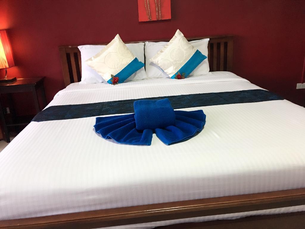 Green Leaf Guesthouse Krabi town Esterno foto