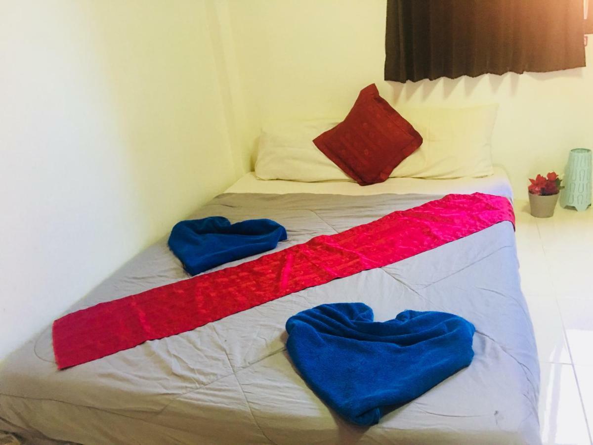 Green Leaf Guesthouse Krabi town Esterno foto