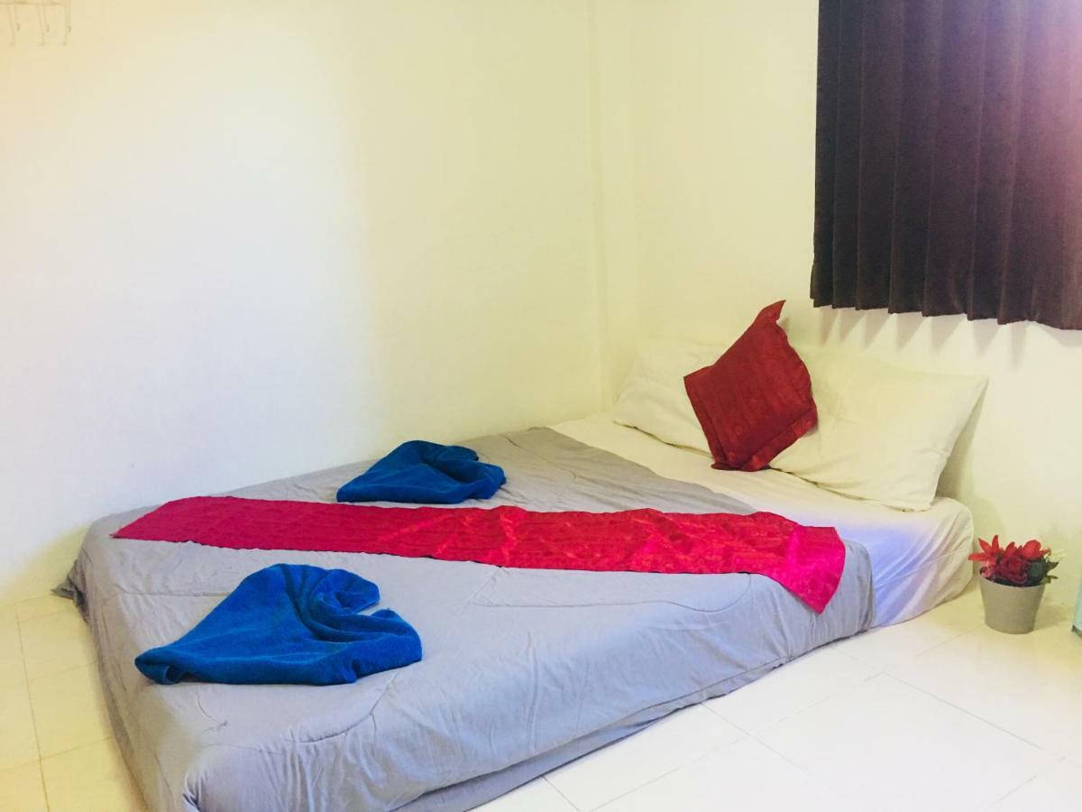 Green Leaf Guesthouse Krabi town Esterno foto