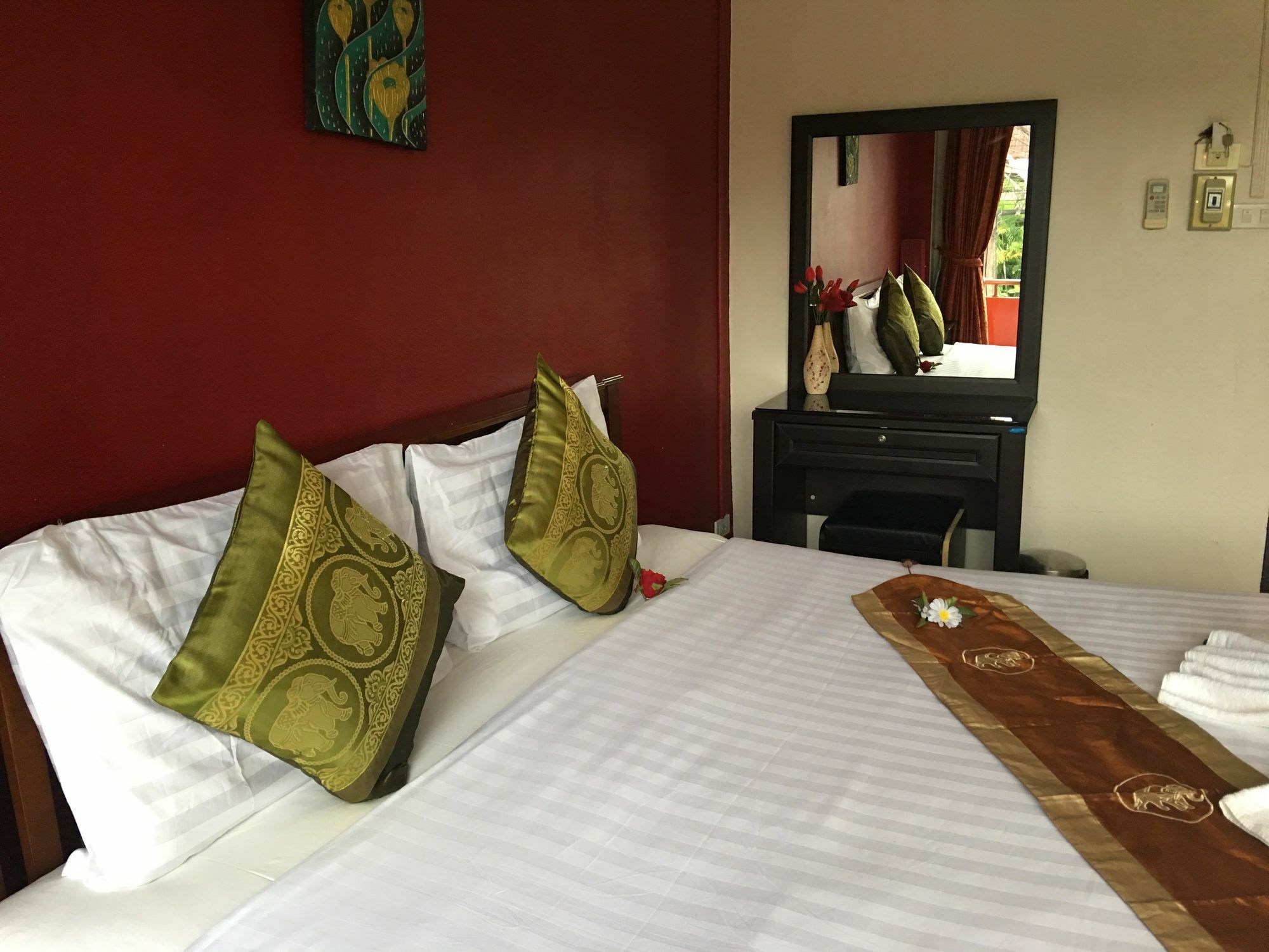Green Leaf Guesthouse Krabi town Esterno foto