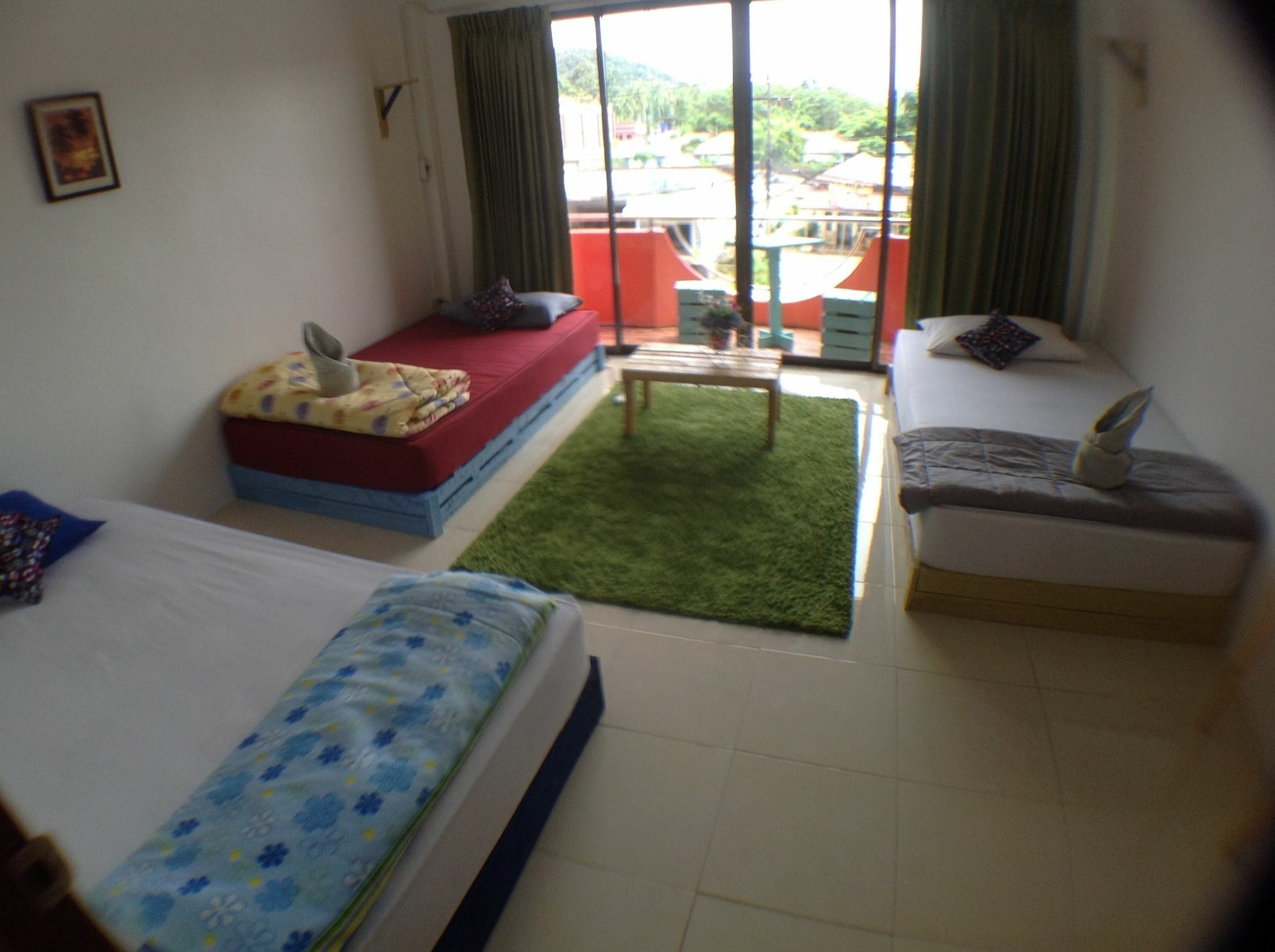 Green Leaf Guesthouse Krabi town Esterno foto
